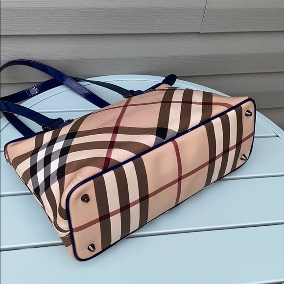 Authentic Burberry supernova tote - Picture 4 of 14